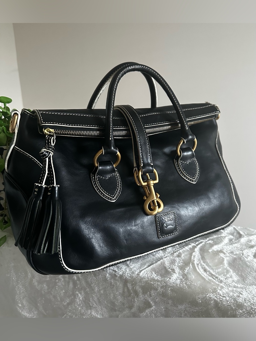 Dooney & Bourke Black Florentine Leather Edge Satchel - Picture 11 of 12